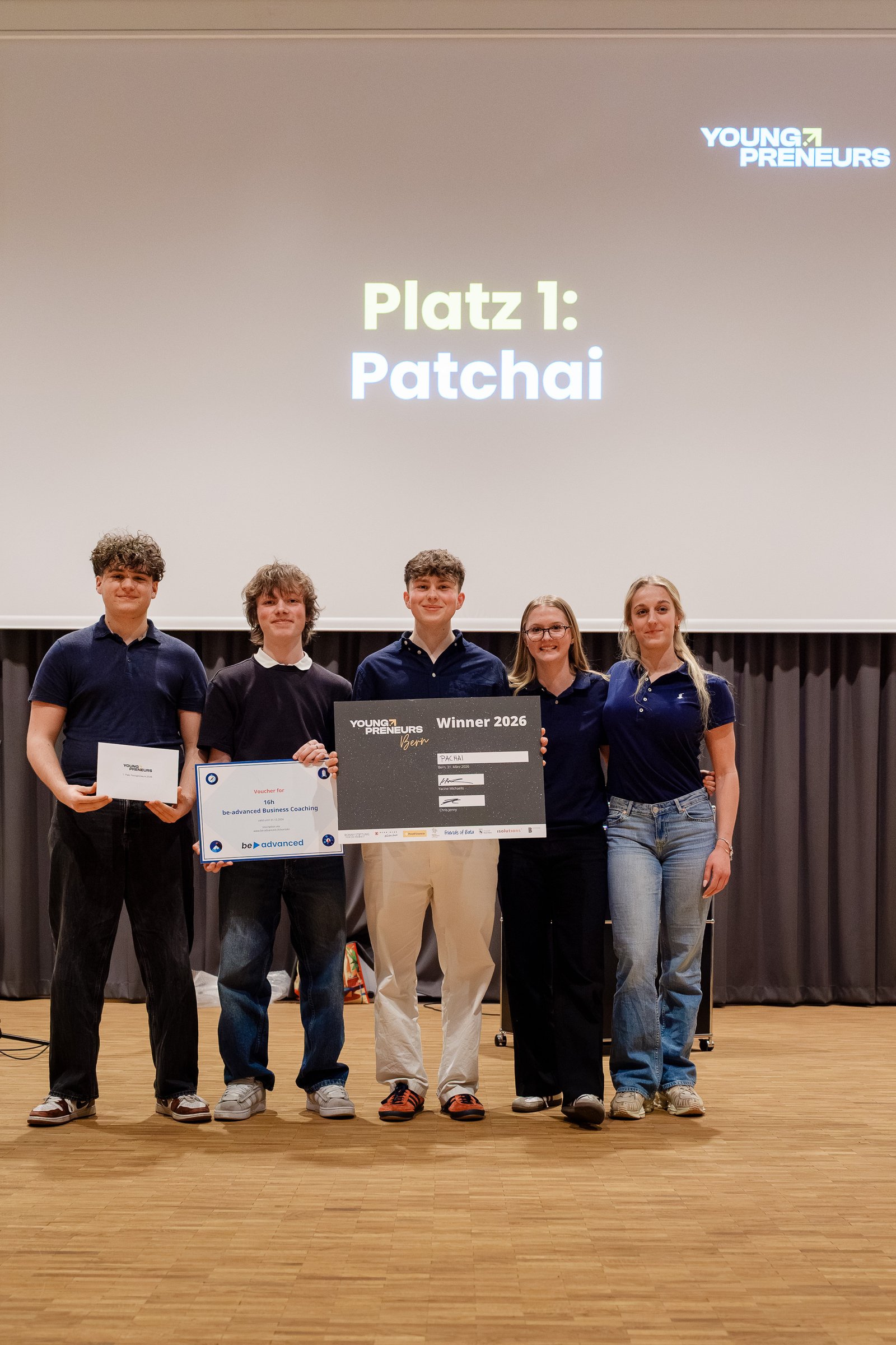 Das Pachai-Team auf der YoungPreneurs Award Night Bern 2026, Platz 1.